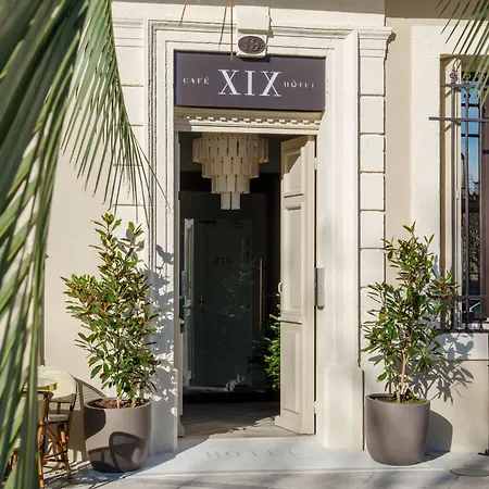 Le Xix Hotel 3*